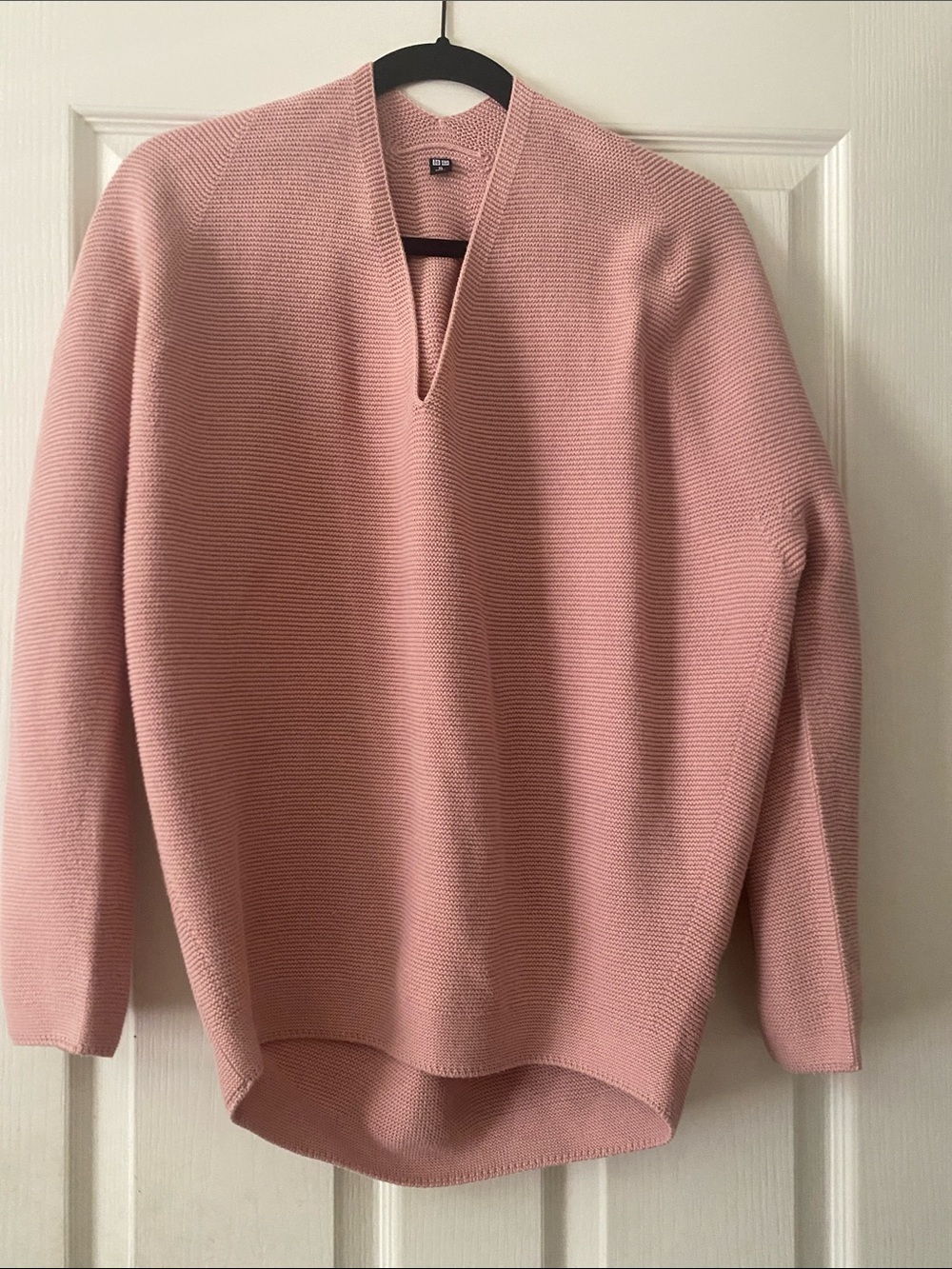 Uniqlo Dusty Pink V-Neck Knit Sweater